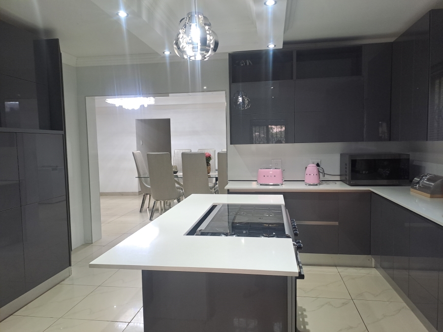 To Let 4 Bedroom Property for Rent in Vaalpark Free State